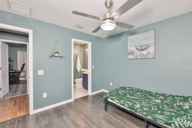 8130 ALAMOSA WOOD AVENUE, Ruskin, FL 33573