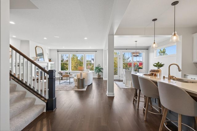 16545 Duluth Trail, Lakeville, MN 55044