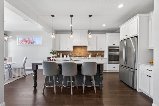 16545 Duluth Trail, Lakeville, MN 55044