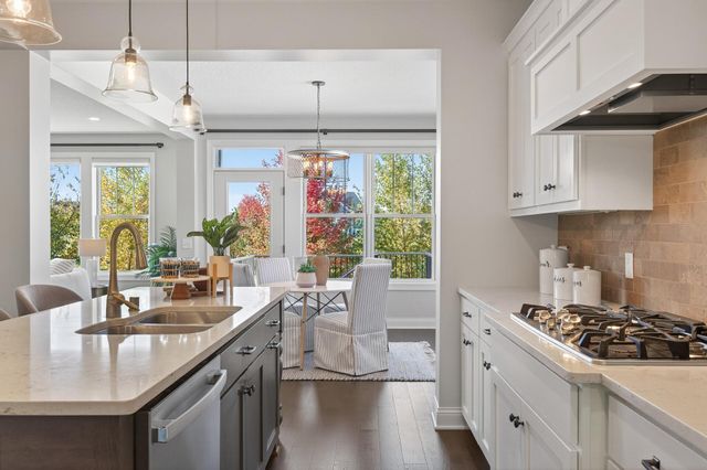 16545 Duluth Trail, Lakeville, MN 55044