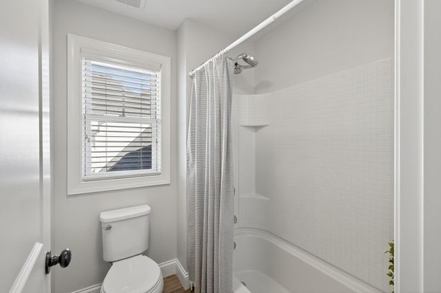 16545 Duluth Trail, Lakeville, MN 55044