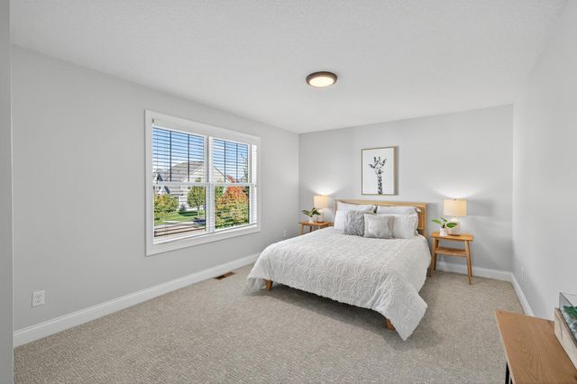 16545 Duluth Trail, Lakeville, MN 55044