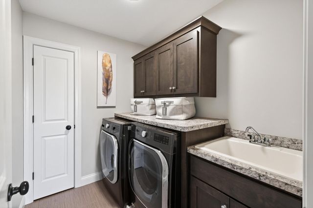 16545 Duluth Trail, Lakeville, MN 55044