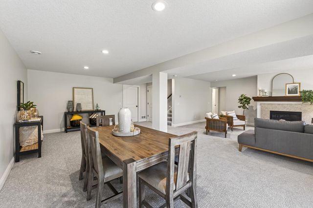 16545 Duluth Trail, Lakeville, MN 55044