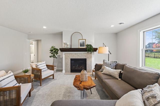 16545 Duluth Trail, Lakeville, MN 55044