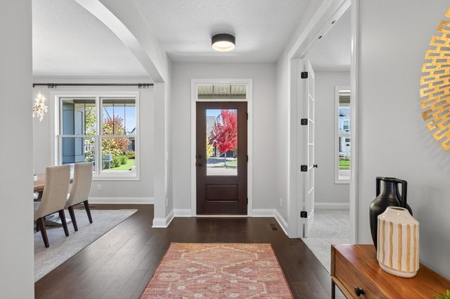 16545 Duluth Trail, Lakeville, MN 55044