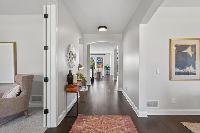 16545 Duluth Trail, Lakeville, MN 55044