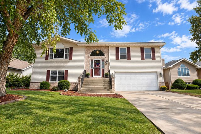 1602 Krame Drive, Crown Point, IN 46307