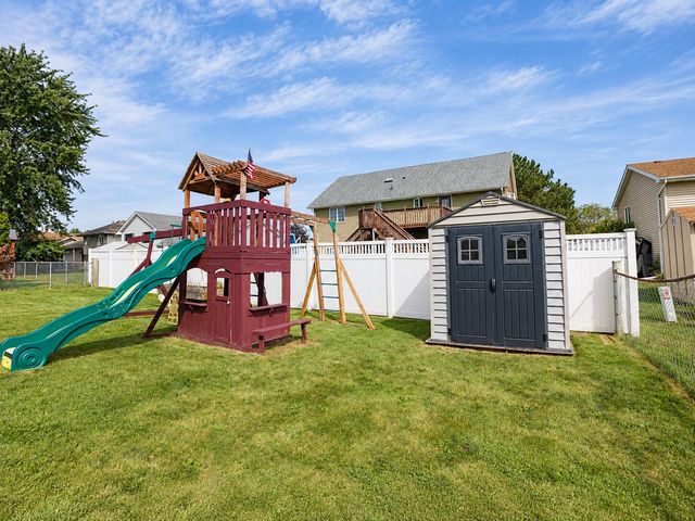 1602 Krame Drive, Crown Point, IN 46307