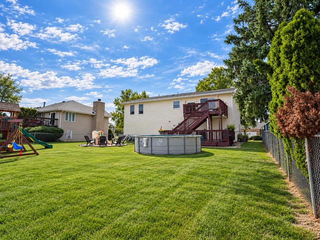 1602 Krame Drive, Crown Point, IN 46307