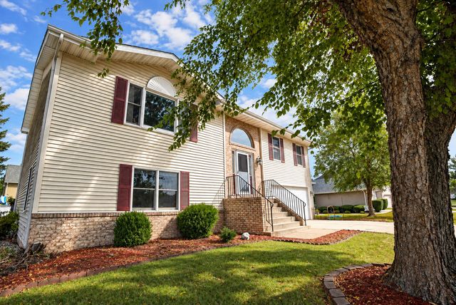 1602 Krame Drive, Crown Point, IN 46307