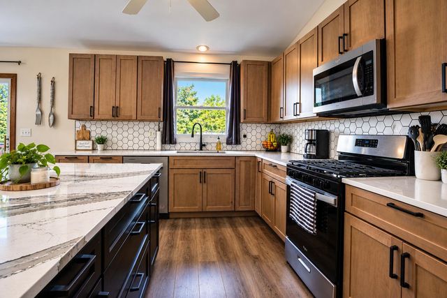 1602 Krame Drive, Crown Point, IN 46307