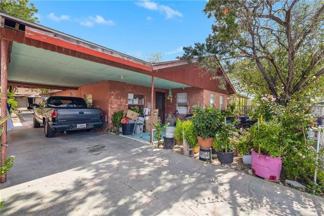 607 N Texas Street, Rio Grande City, TX 78582