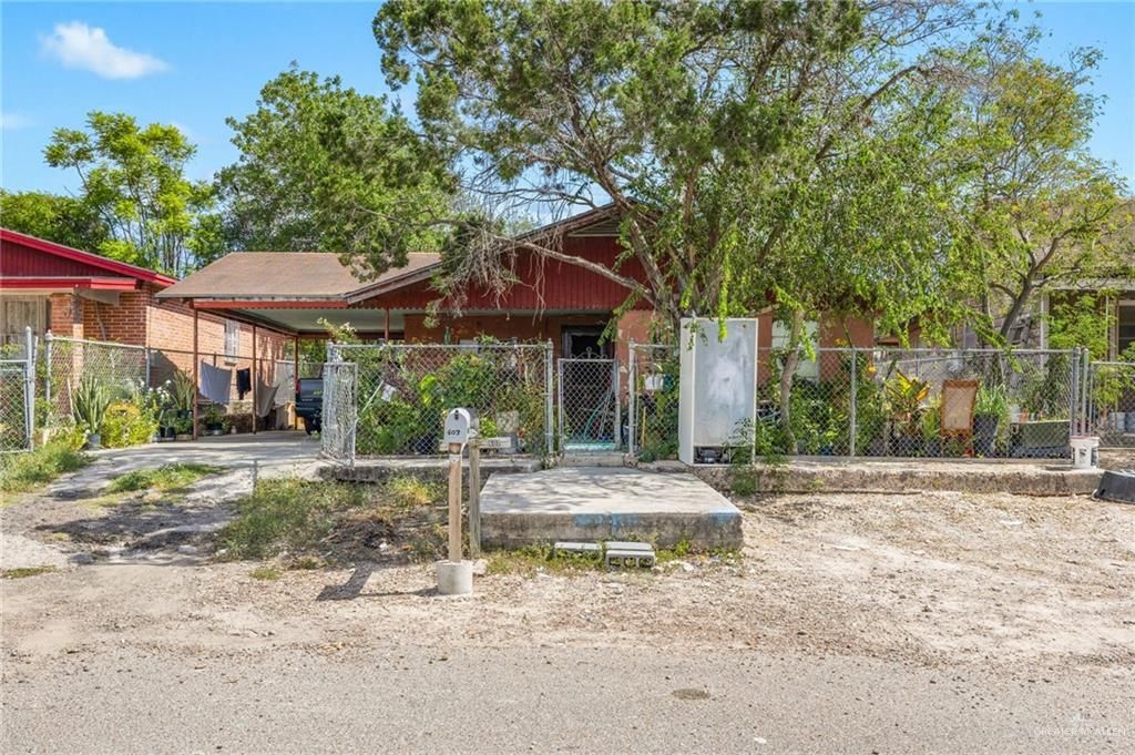 607 N Texas Street, Rio Grande City, TX 78582