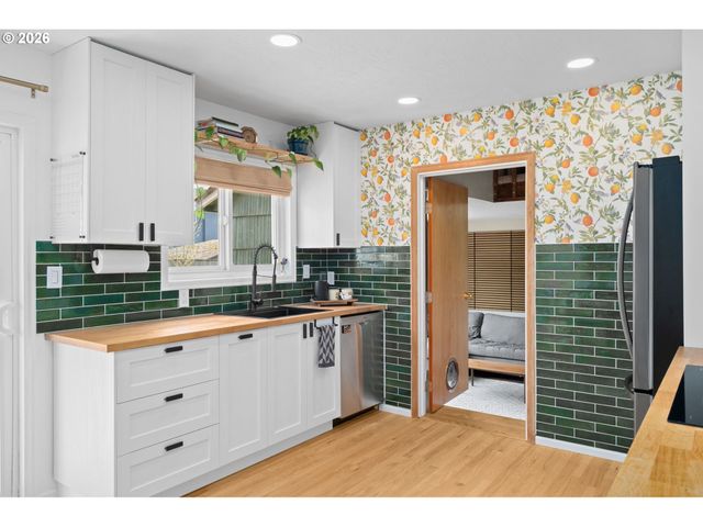 4230 Se 103RD Ave, Portland, OR 97266