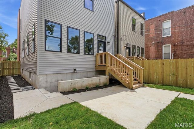 4441 Gibson Avenue, St Louis, MO 63110