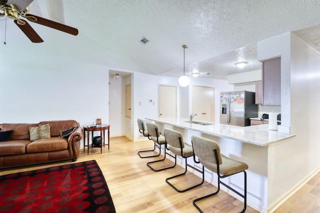 3446 Cheaney Drive, Houston, TX 77066