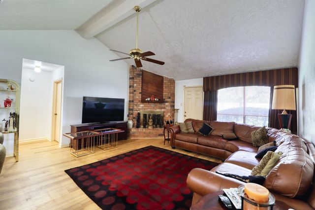 3446 Cheaney Drive, Houston, TX 77066