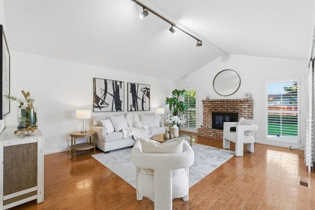 1115 Covington Road, Los Altos, CA 94024