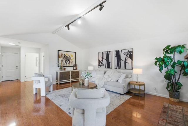 1115 Covington Road, Los Altos, CA 94024