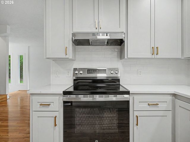 1934 Se 155TH Pl, Portland, OR 97233