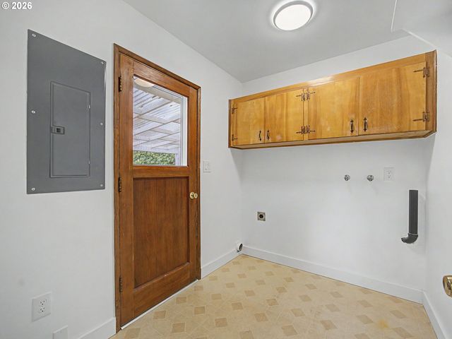 1934 Se 155TH Pl, Portland, OR 97233