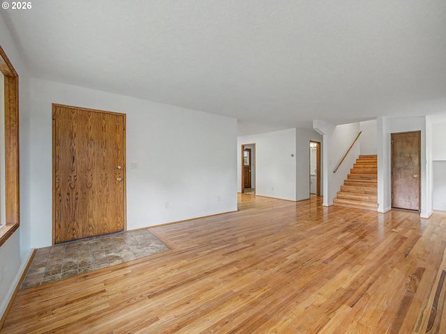 1934 Se 155TH Pl, Portland, OR 97233