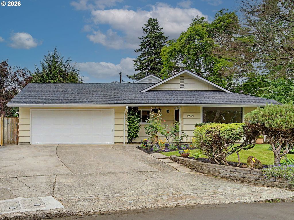 1934 Se 155TH Pl, Portland, OR 97233