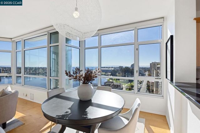 1 Lakeside Dr 1404, Oakland, CA 94612