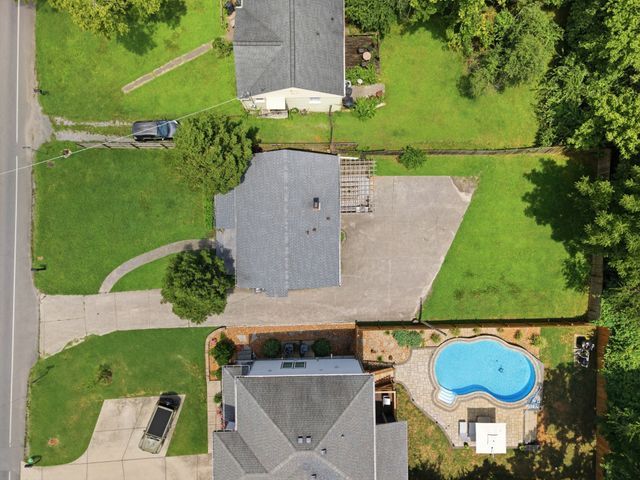 1901 Riverside Dr, Nashville, TN 37216
