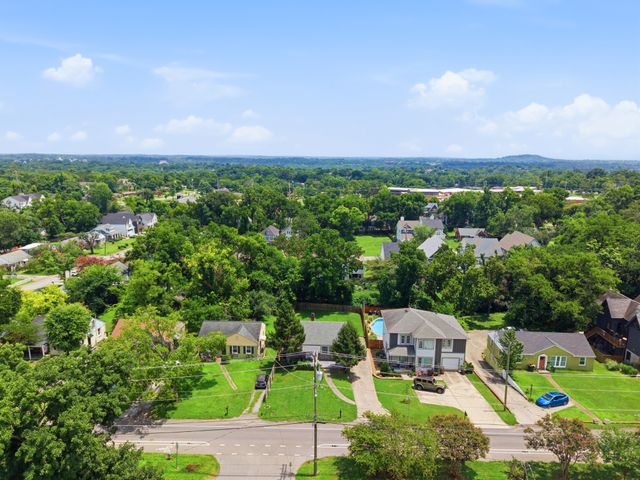 1901 Riverside Dr, Nashville, TN 37216