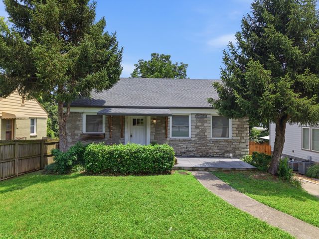 1901 Riverside Dr, Nashville, TN 37216
