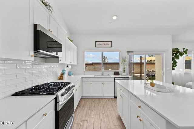 3312 Rustic Woods Lane, Bakersfield, CA 93314
