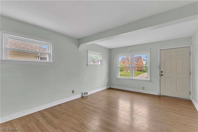 7614 Spring Garden Road, Parma, OH 44129