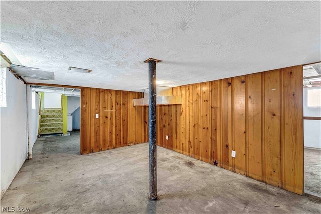 7614 Spring Garden Road, Parma, OH 44129
