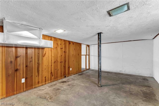 7614 Spring Garden Road, Parma, OH 44129