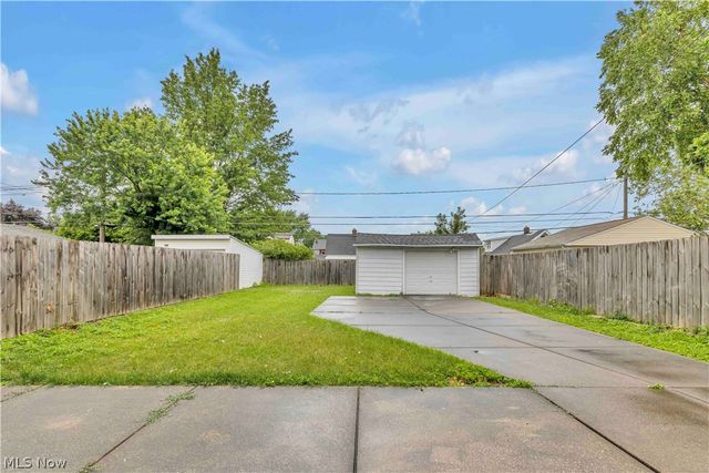 7614 Spring Garden Road, Parma, OH 44129
