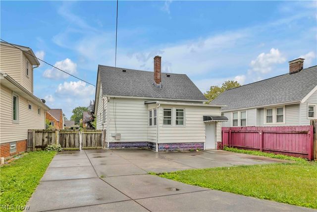 7614 Spring Garden Road, Parma, OH 44129
