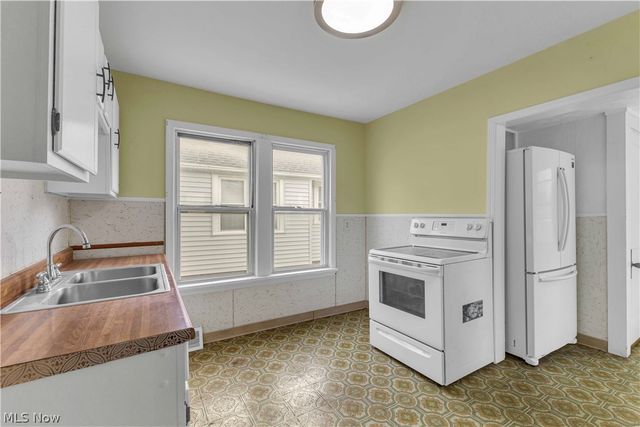 7614 Spring Garden Road, Parma, OH 44129