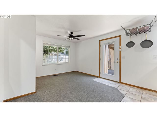 191 Ne 33RD Ct, Hillsboro, OR 97124