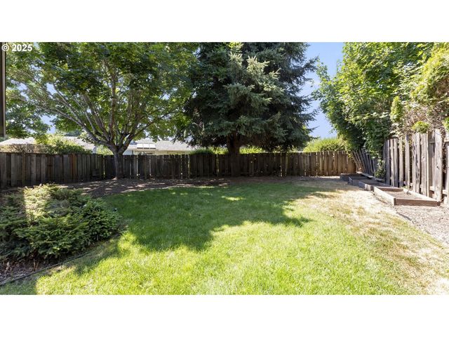 191 Ne 33RD Ct, Hillsboro, OR 97124