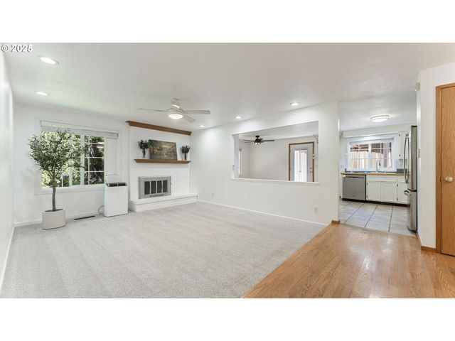 191 Ne 33RD Ct, Hillsboro, OR 97124