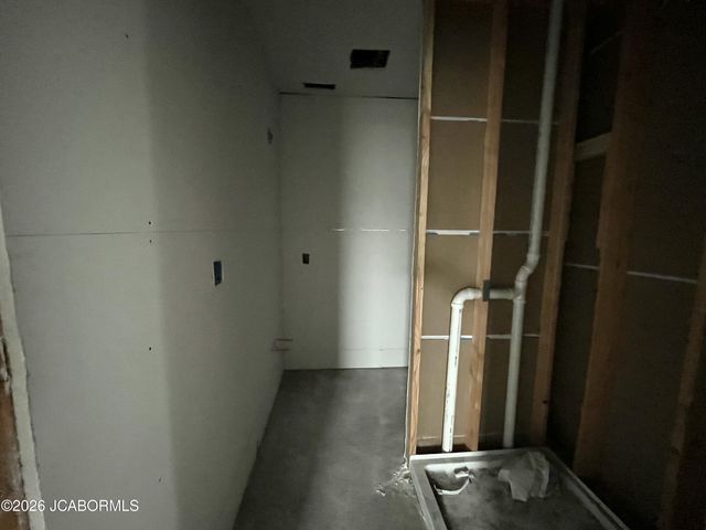 1405 W MAIN STREET, Jefferson City, MO 65109