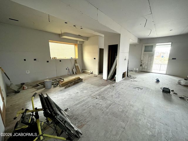 1405 W MAIN STREET, Jefferson City, MO 65109