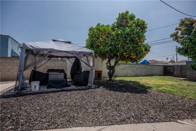 720 e 95th st, Los Angeles, CA 90002