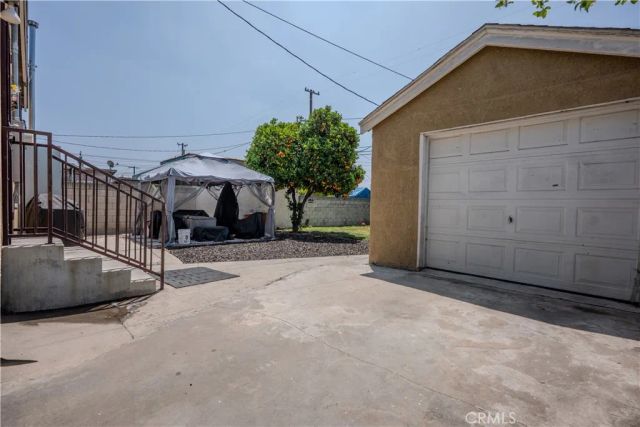 720 e 95th st, Los Angeles, CA 90002