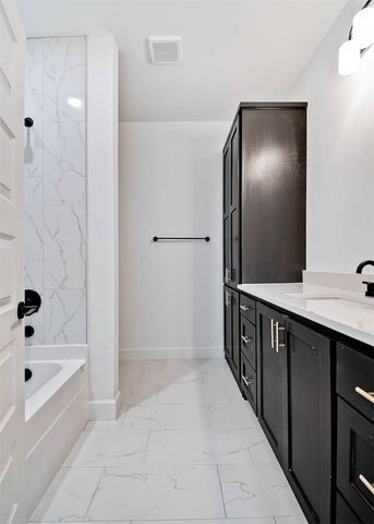 4 Forfar Drive, Bella Vista, AR 72715