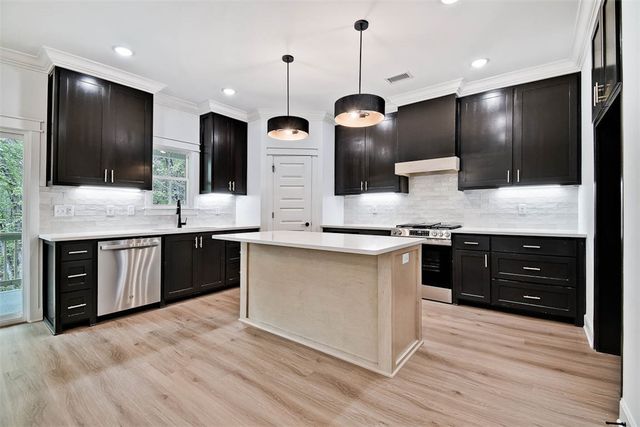 4 Forfar Drive, Bella Vista, AR 72715