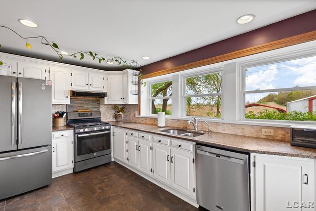 1908 E Us-12 Highway, Clinton, MI 49236