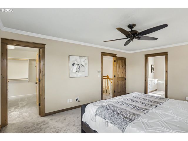17622 BROOKHURST Dr, Lake Oswego, OR 97034